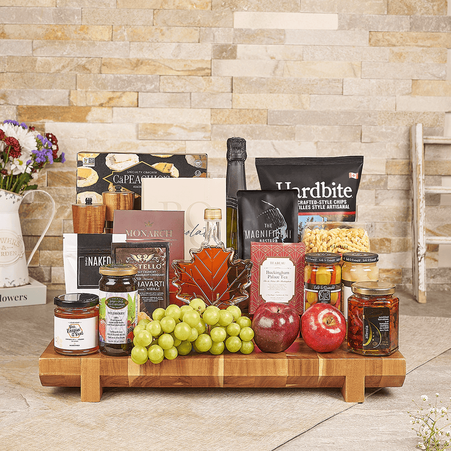 Ultimate Kosher Sweet, Salty & Champagne Gift Set, champagne gift, champange, kosher gift, kosher, chocolate gift, chocolate, fruit gift, fruit, Canada delivery