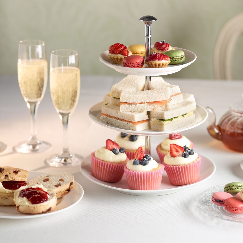 Yorkville's Gift Baskets - Gourmet Gift Baskets, Cupcakes, Macaroons, Champagne, Cambridge Gift Baskets Delivery Yorkville's Gift Baskets - Gourmet Gift Baskets, Cupcakes, Macaroons, Champagne, Cambridge Gift Baskets Delivery