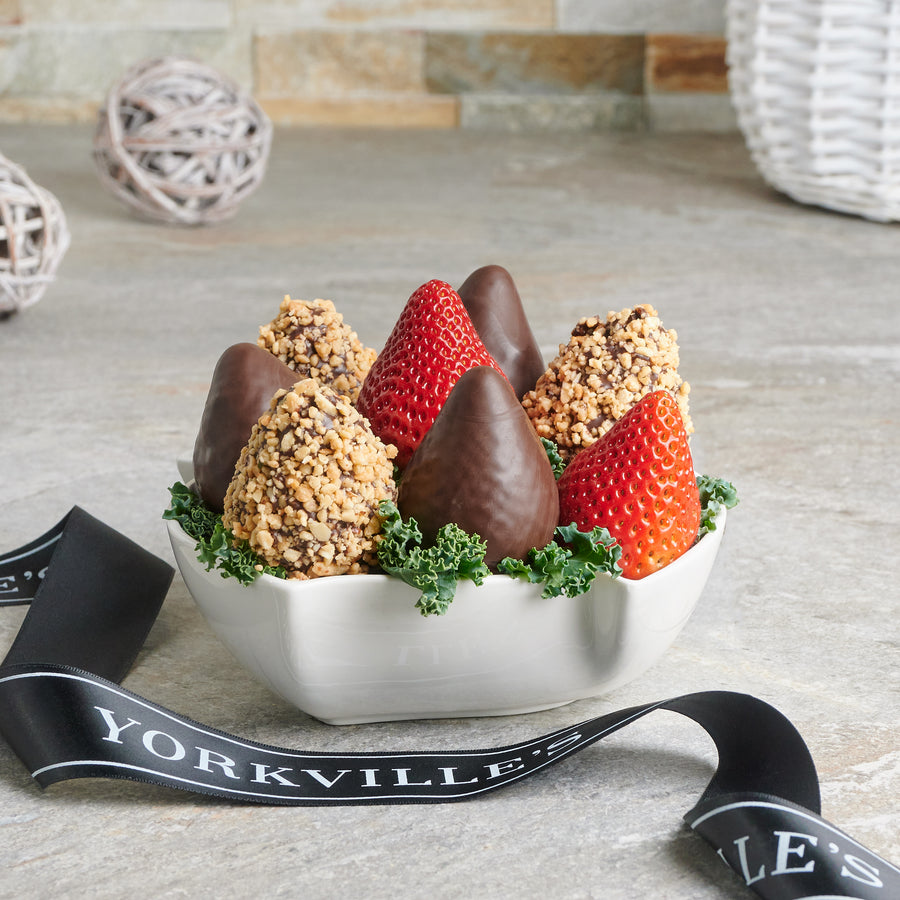 Chocolate Dipped Strawberry Ivy Dish Arrangement , Valentine's Day gifts, chocolate covered strawberries