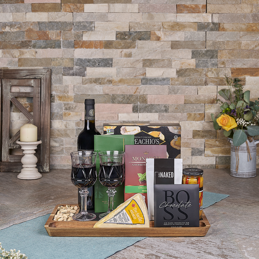 Kosher Gourmet Wine Tray, kosher gift, kosher, wine gift, wine, chocolate gift, chocolate, cheese gift, cheese, Canada delivery