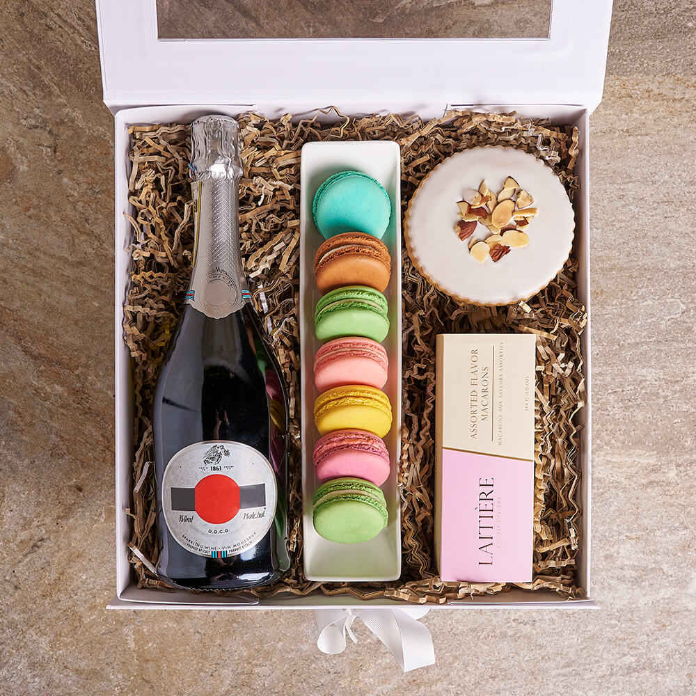 The Cookie &amp; Champagne Box, champagne gift, champagne, gourmet gift, gourmet, cookie gift, cookie, sparkling wine gift, sparkling wine