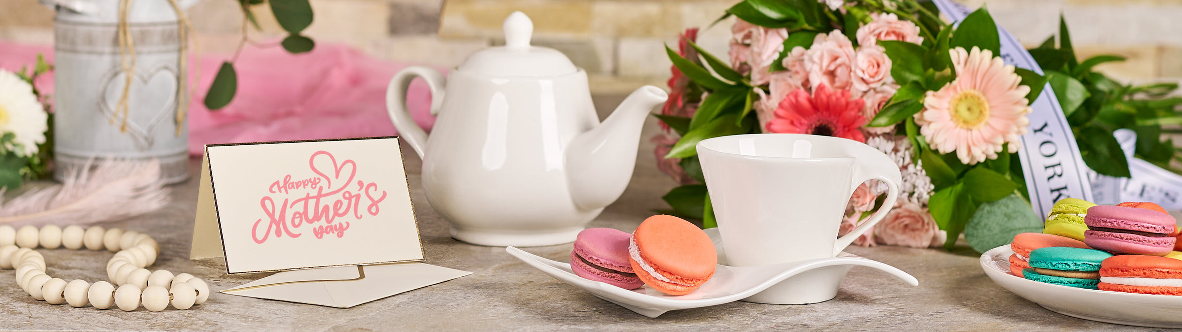 Same-day luxury gift basket delivery in Toronto and Vancouver