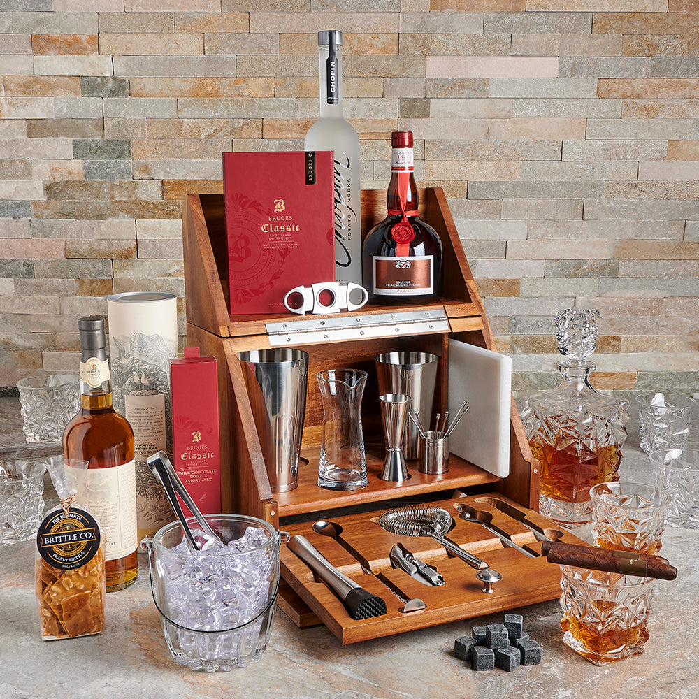 The Executive Barware & Liquor Gift Set, liquor gift, liquor gift basket, liquor, bar gift set, barkeeper gift, cigar gift, decanter gift, decanter set, decanter and glasses gift