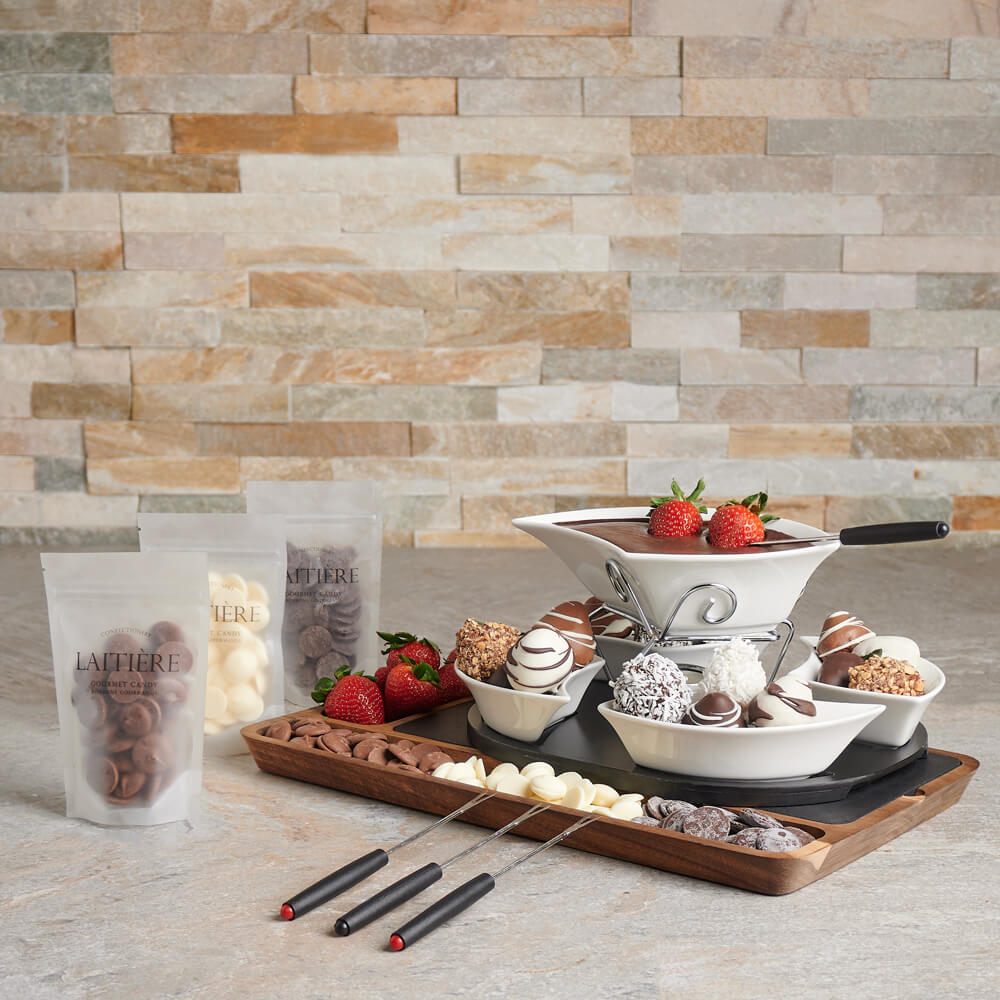 Triple Chocolate Fondue & Strawberry Gift Set, fondue gift, fondue, chocolate gift, chocolate, fruit gift, fruit, gourmet gift, gourmet